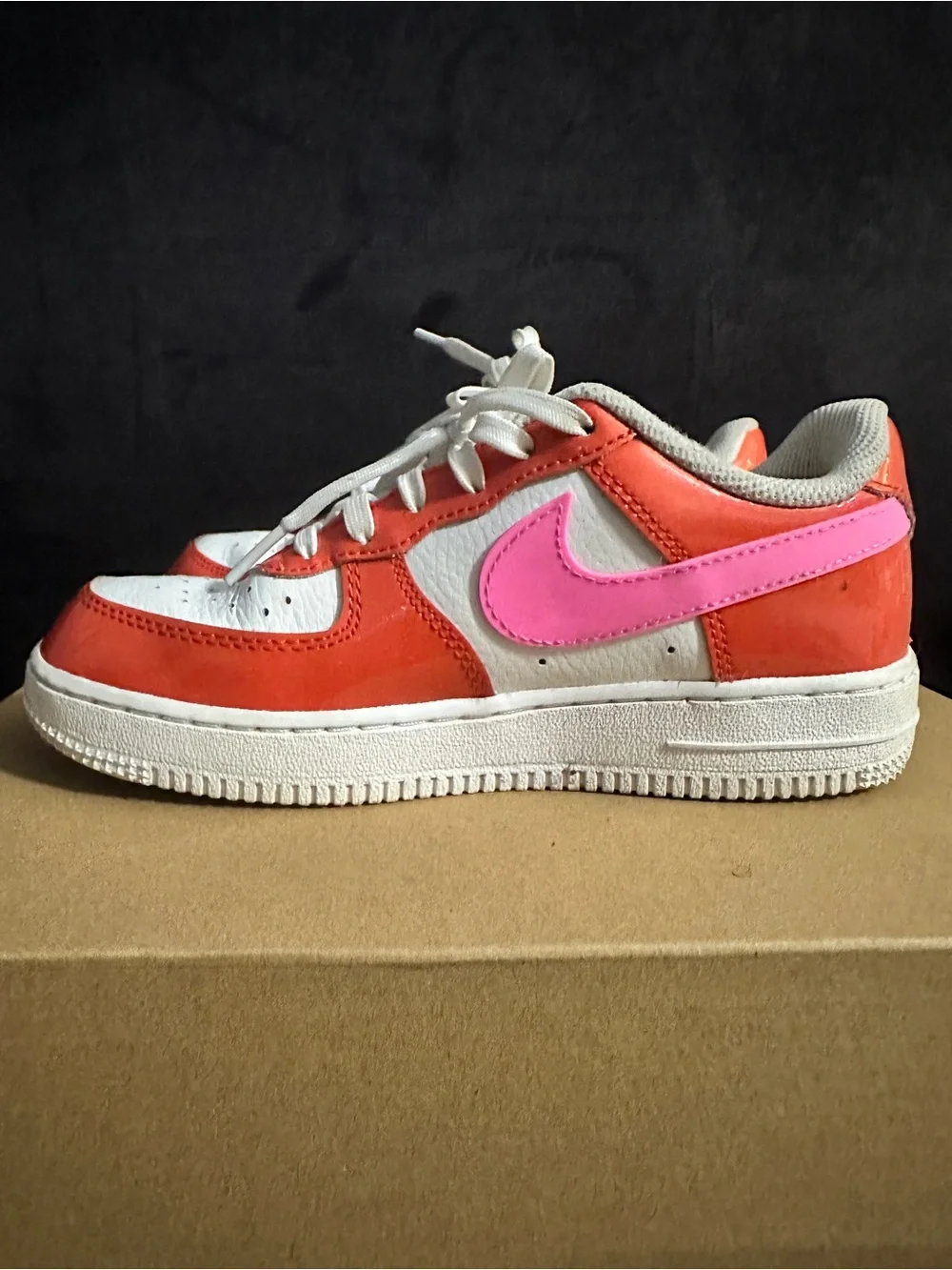Nike Kids Low-Top Sneakers in Pink and Orange